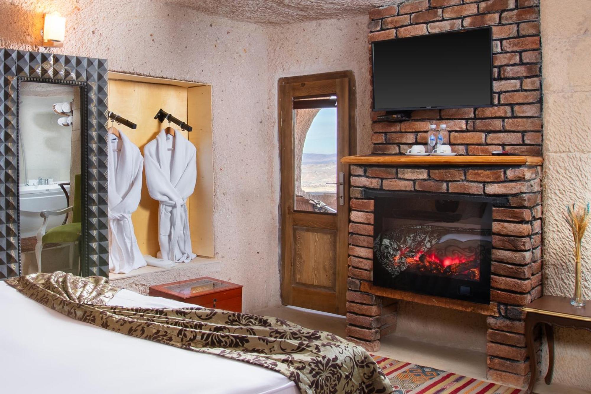 Cappadocia Fairy Chimneys Selfie Cave Hotels - Special Class Uchisar Exterior foto