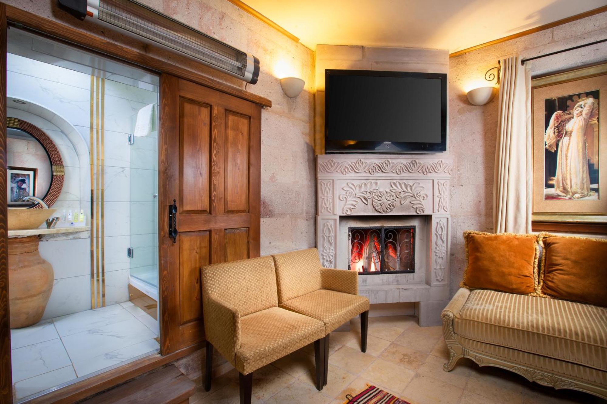Cappadocia Fairy Chimneys Selfie Cave Hotels - Special Class Uchisar Exterior foto