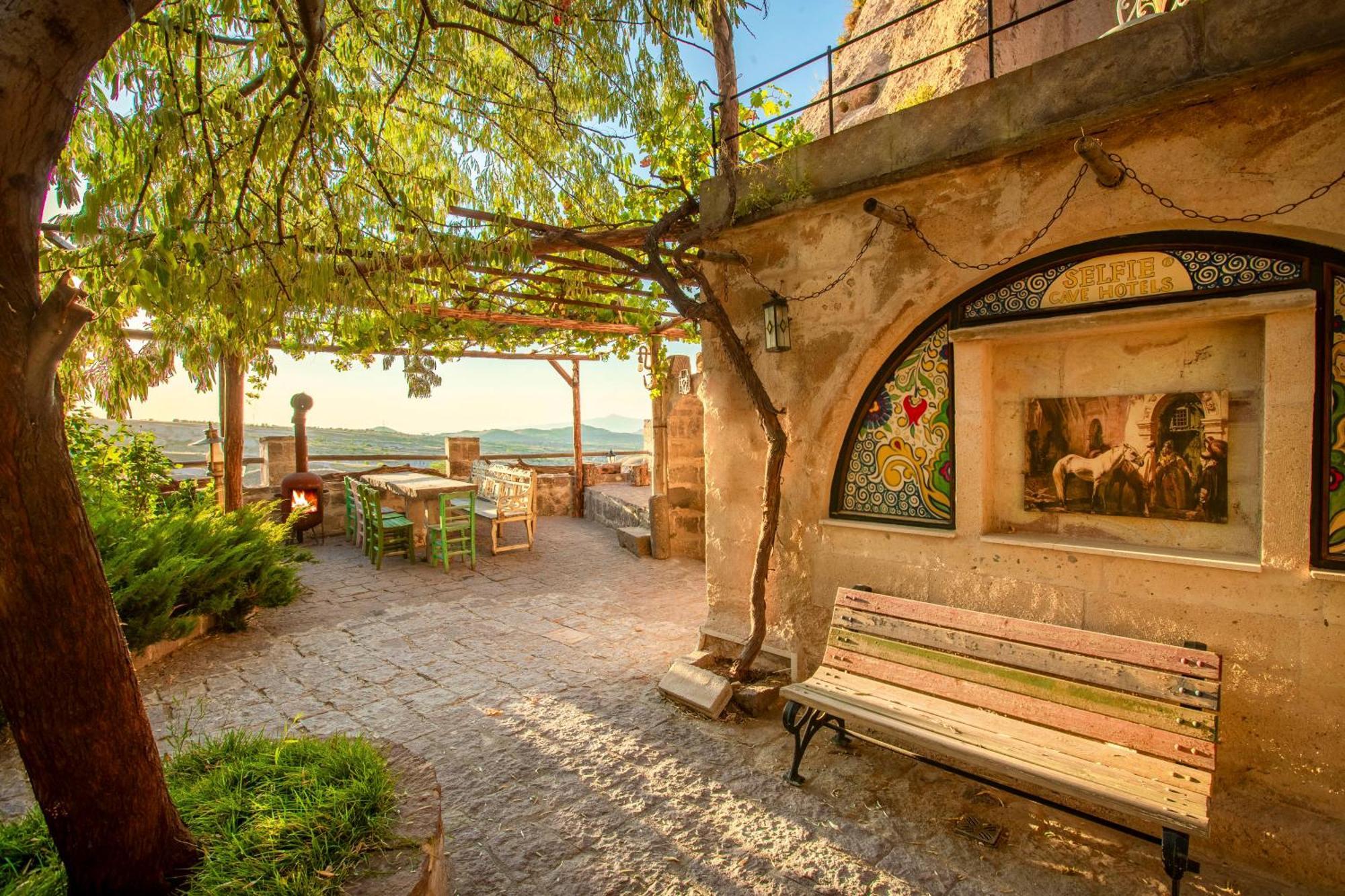 Cappadocia Fairy Chimneys Selfie Cave Hotels - Special Class Uchisar Exterior foto