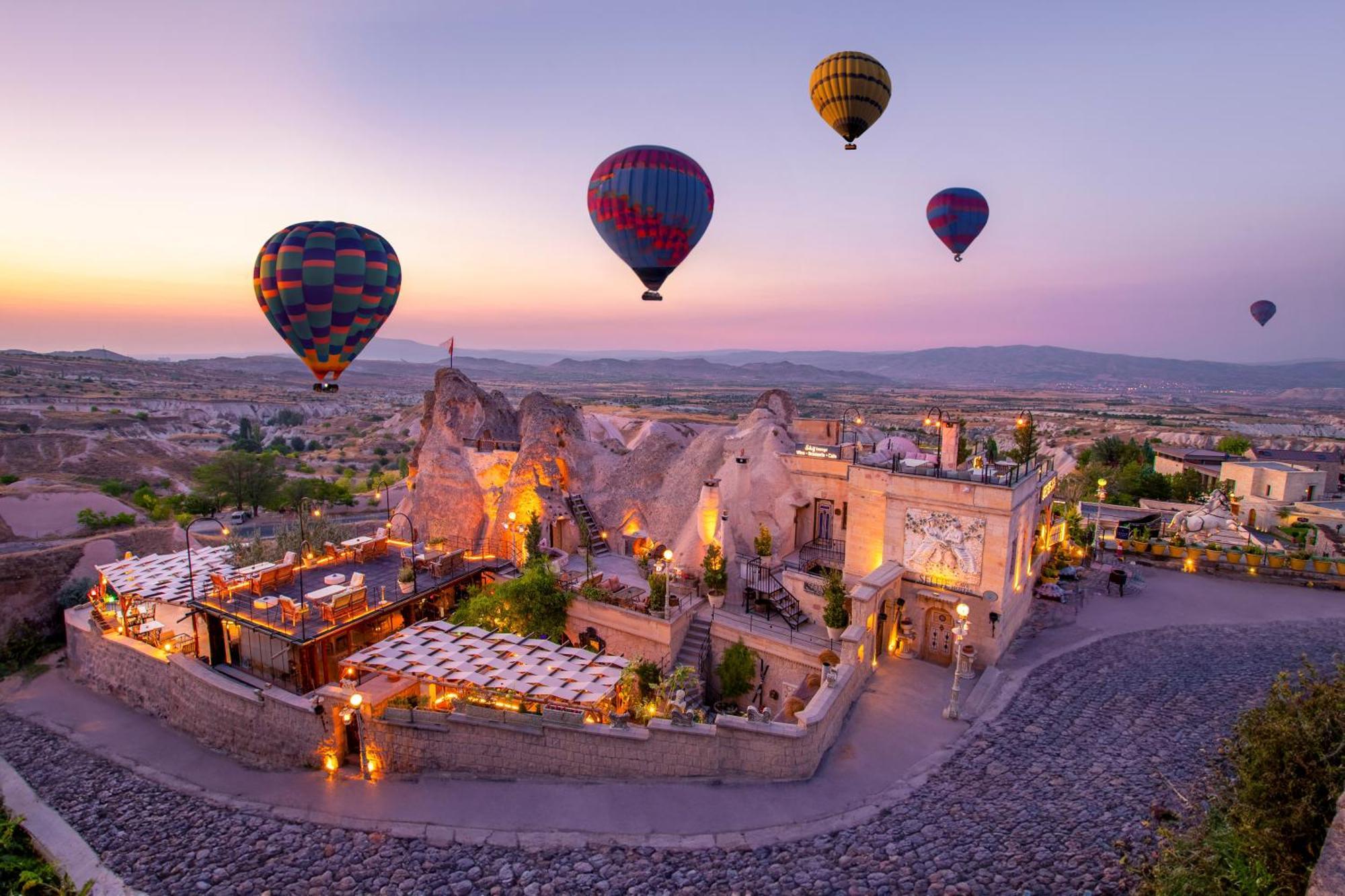 Cappadocia Fairy Chimneys Selfie Cave Hotels - Special Class Uchisar Exterior foto