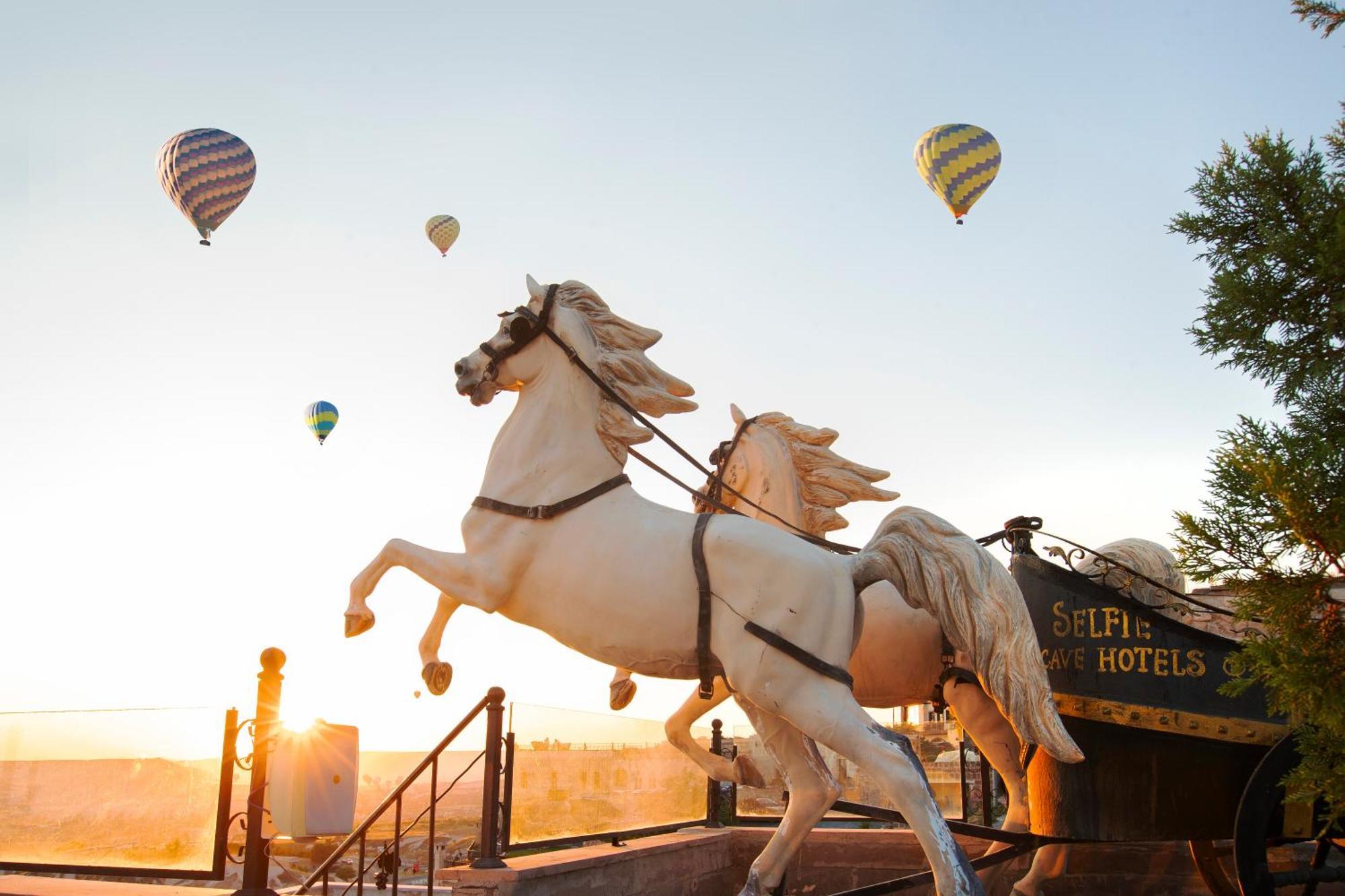 Cappadocia Fairy Chimneys Selfie Cave Hotels - Special Class Uchisar Exterior foto
